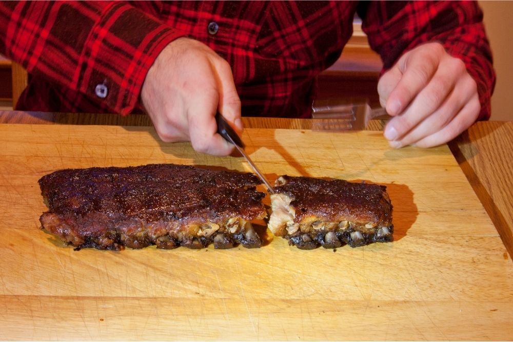 how-many-ribs-in-a-rack-a-griller-s-guide-to-serving-sizes-black