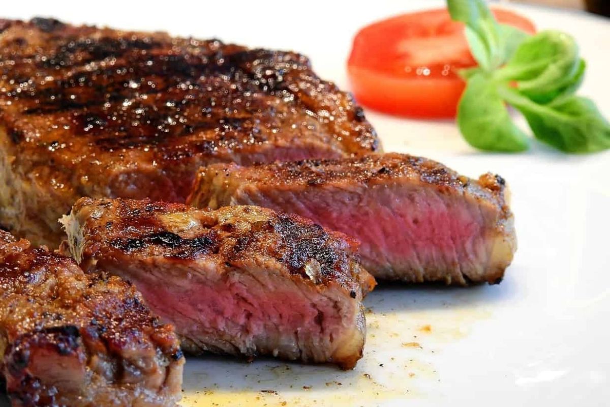 How Long Can You Keep Cooked Steak?