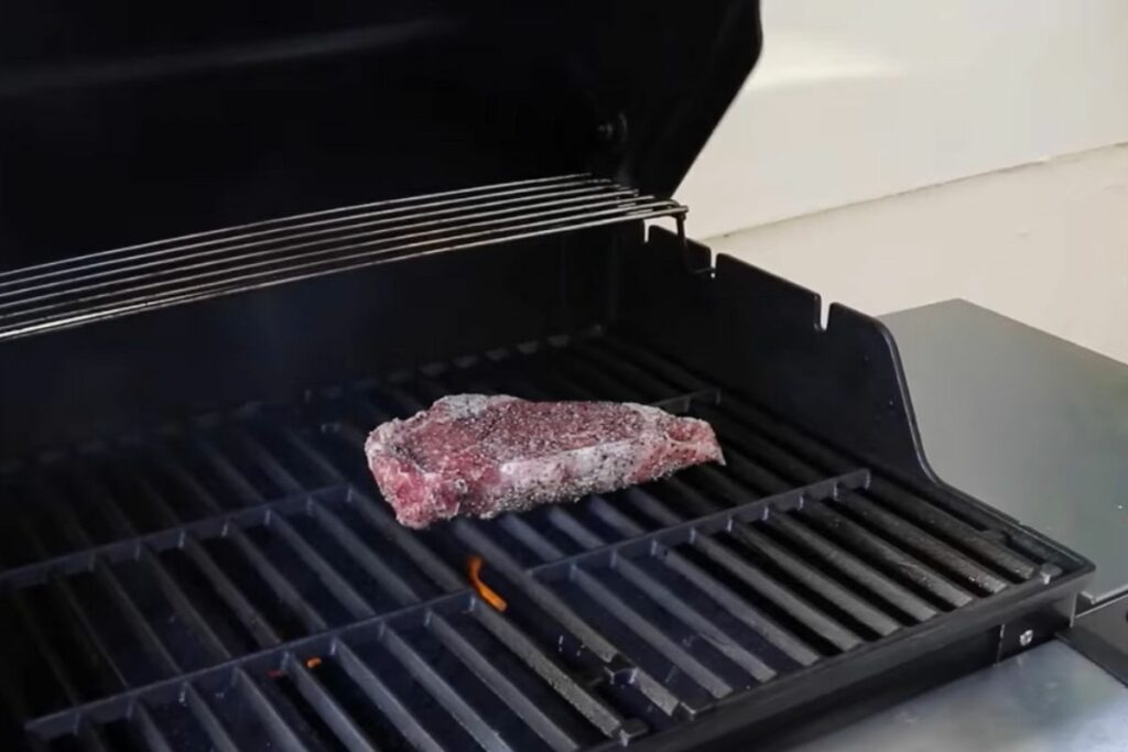 Helpful Tips For Buying A Grill